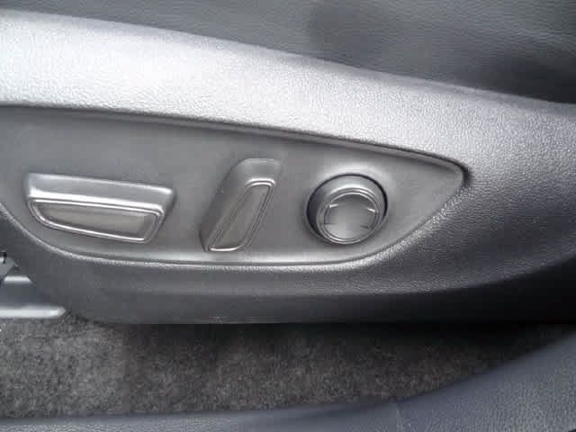 Certified 2026 Toyota Highlander XLE AWD/4WD image 7