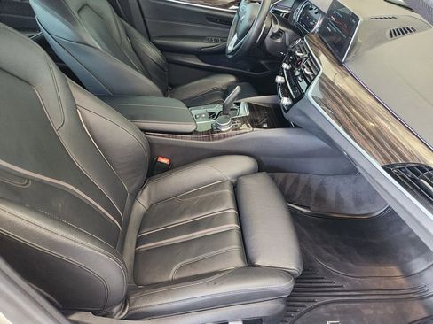 Used 2017 BMW 530i image 14
