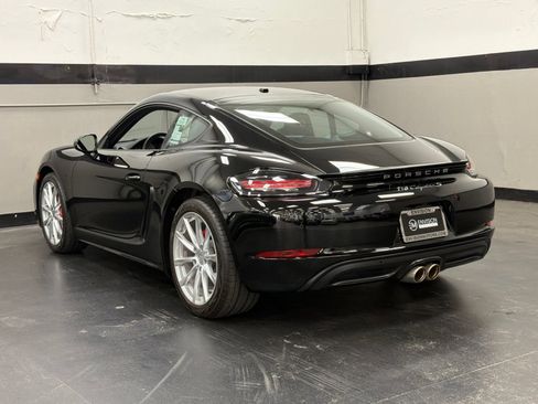 Used 2024 Porsche 718 Cayman S RWD image 9
