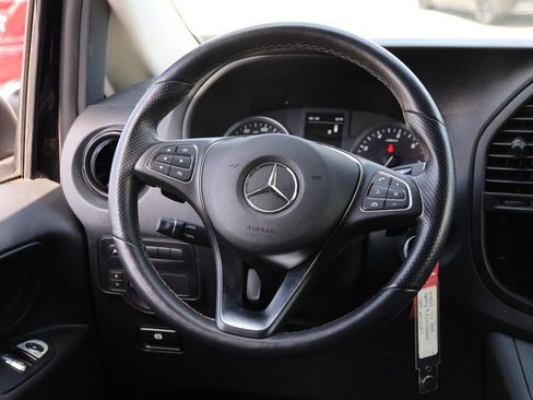 Used 2023 Mercedes-Benz Metris Passenger image 23