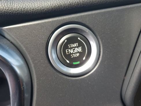 Used 2020 Chevrolet Blazer LT FWD image 10