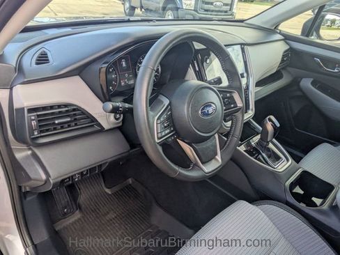 Used 2025 Subaru Outback Premium image 11