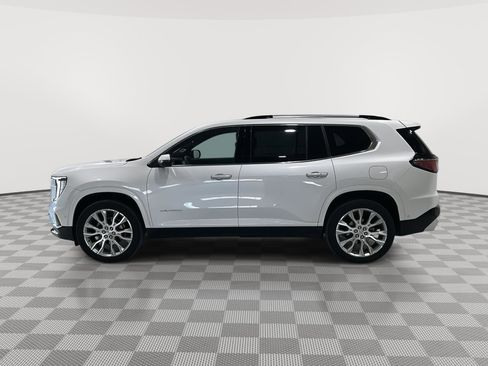 Used 2024 GMC Acadia Denali w/ Super Cruise Package image 2