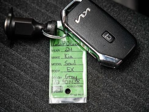 Used 2024 Kia Soul EX FWD image 5