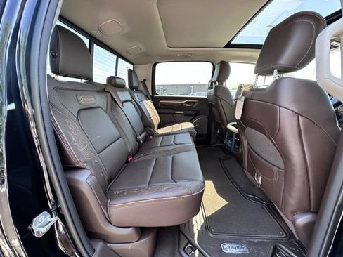 Used 2025 RAM 1500 Limited AWD/4WD image 32