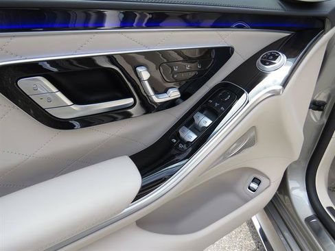 Used 2024 Mercedes-Benz S 580 4MATIC Sedan image 9