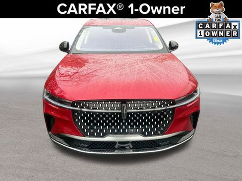Used 2025 Lincoln Nautilus Premier w/ Equipment Group 102A AWD/4WD image 2