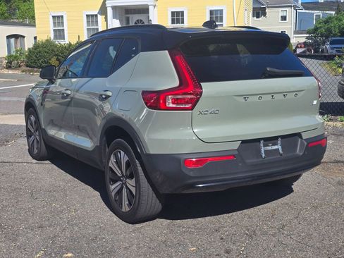 Used 2023 Volvo XC40 Recharge Plus AWD/4WD image 4