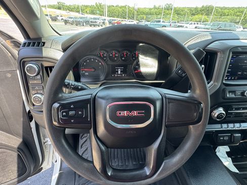 Used 2021 GMC Sierra 2500 4x4 Crew Cab w/ Convenience Package image 18