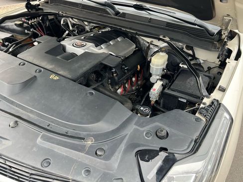 Used 2015 Cadillac Escalade Premium image 48