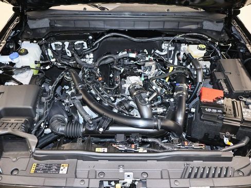 New 2025 Ford Bronco Outer Banks AWD/4WD image 34