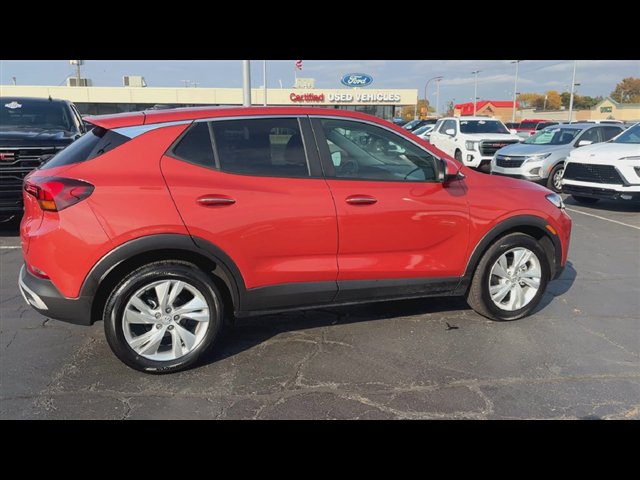 Certified 2024 Buick Encore GX Preferred w/ Comfort Package FWD image 9