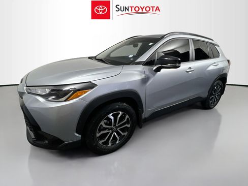Used 2025 Toyota Corolla Cross AWD Hybrid image 9