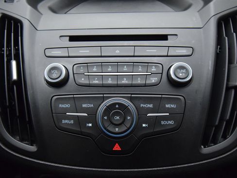 Used 2018 Ford Escape SE w/ SE Sport Appearance Package FWD image 25
