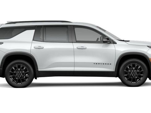 New 2026 Chevrolet Traverse LT w/ Midnight/Sport Edition FWD image 5