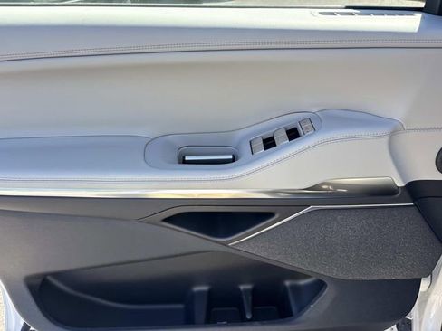 New 2026 Lincoln Navigator L Reserve AWD/4WD image 21