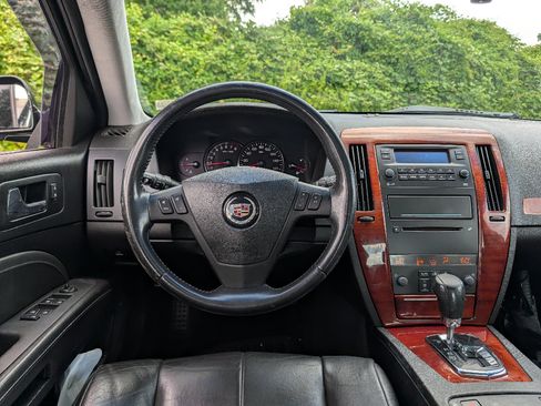Used 2007 Cadillac STS w/ Wood Trim Package RWD image 29