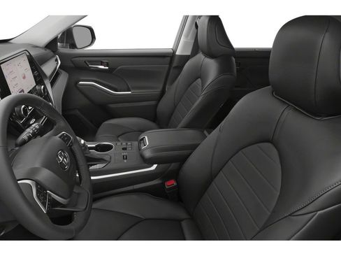 New 2026 Toyota Highlander Platinum AWD/4WD image 11