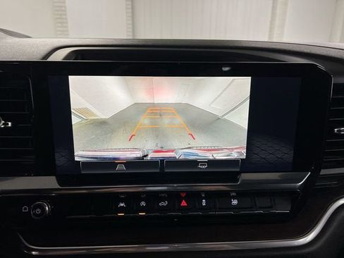 Used 2025 GMC Sierra 1500 SLT image 15