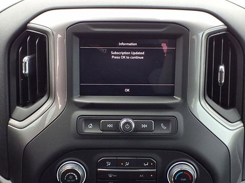 Used 2025 Chevrolet Silverado 1500 Custom w/ LPO, Dark Essentials Package RWD image 15