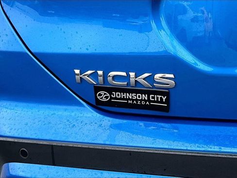 Used 2024 Nissan Kicks SR w/ SR Premium Package image 8