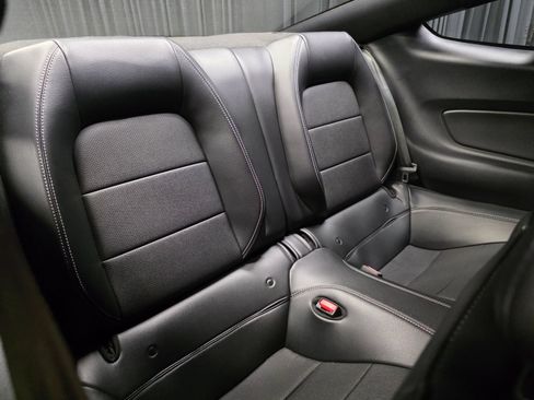 Used 2022 Ford Mustang GT Premium w/ Black Accent Package RWD image 34