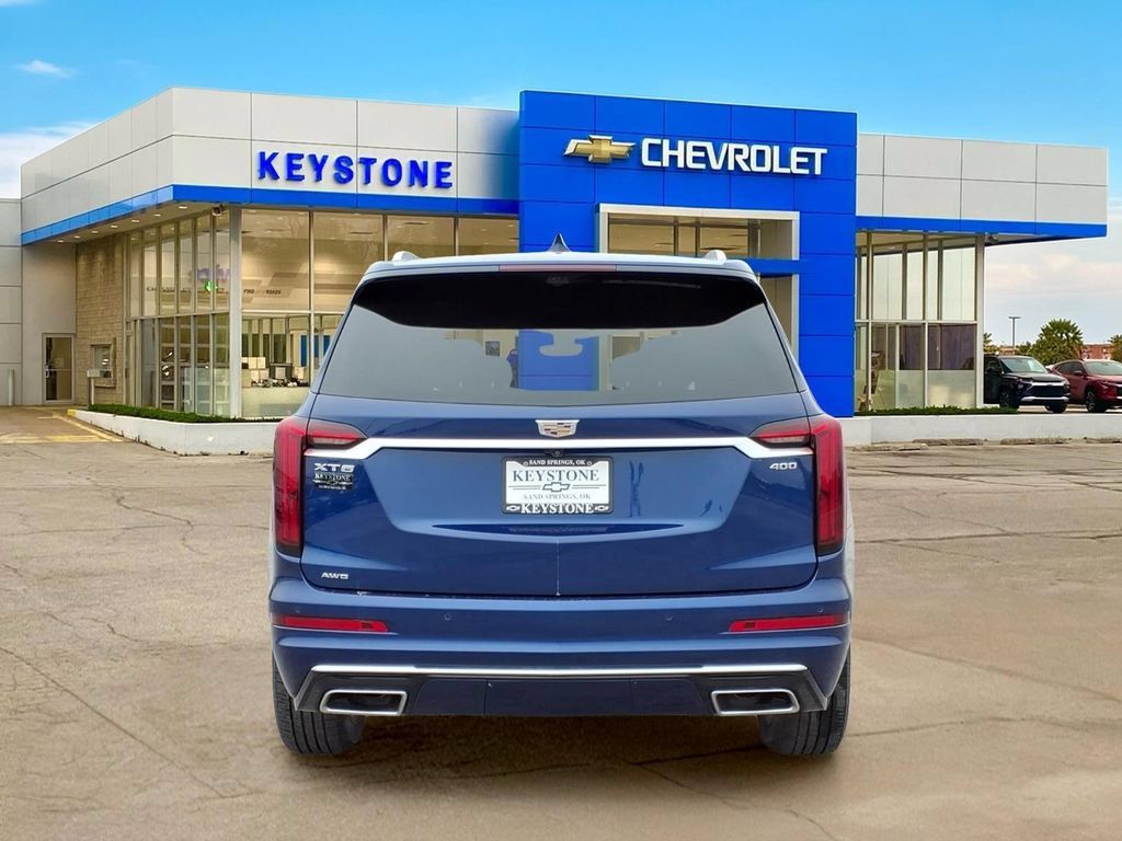 Used 2023 Cadillac XT6 Premium Luxury w/ Platinum Package AWD/4WD image 6