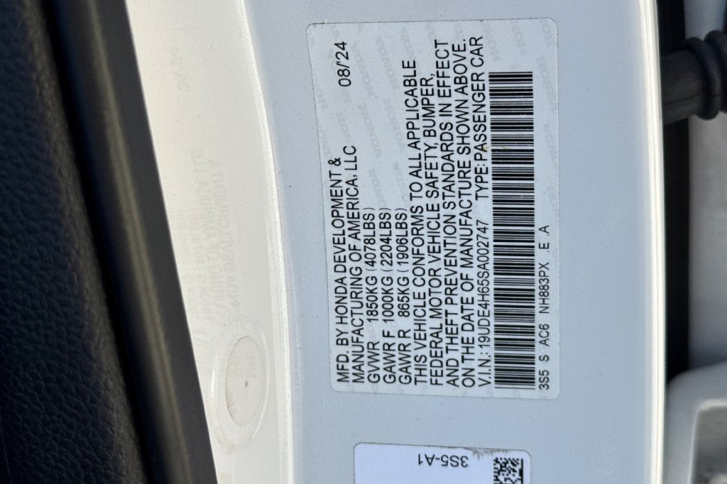Certified 2025 Acura Integra A-Spec w/ Technology Package FWD image 34