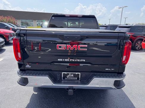Used 2023 GMC Sierra 1500 SLT w/ SLT Convenience Package AWD/4WD image 4