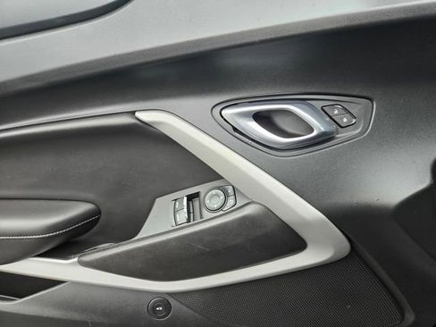 Used 2019 Chevrolet Camaro LT image 14