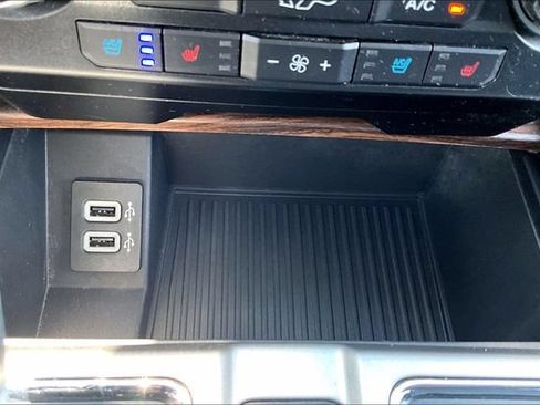 Used 2017 Ford F150 Lariat w/ Equipment Group 501A Mid AWD/4WD image 16