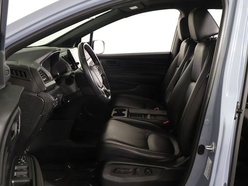 Used 2023 Honda Odyssey Sport image 25