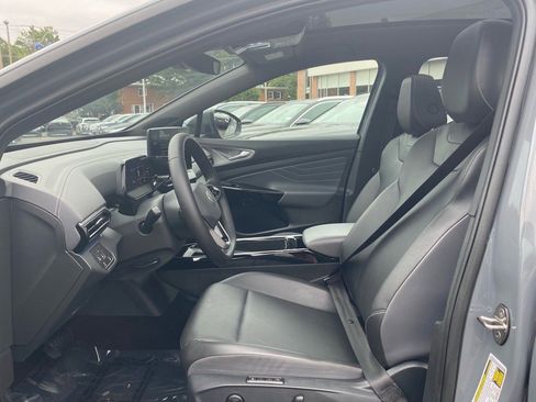 Certified 2024 Volkswagen ID.4 S image 11