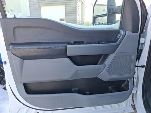 Used 2024 Ford F250 XLT image 7