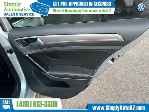 Used 2017 Volkswagen Golf Alltrack SE image 23