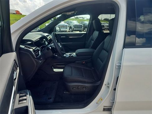 New 2025 GMC Acadia Elevation w/ Elevation Premium Package image 10