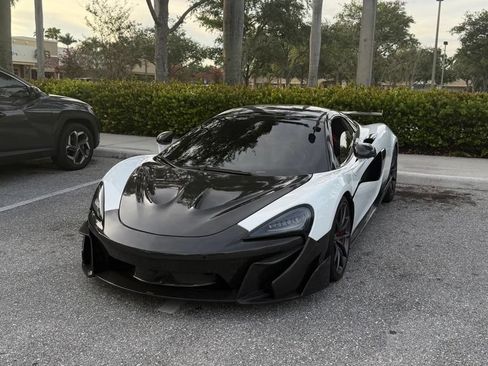 Used 2019 McLaren 570S Spider RWD image 2