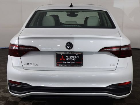 Used 2023 Volkswagen Jetta SE w/ Panoramic Sunroof Package FWD image 12