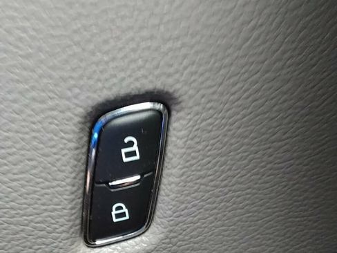 Used 2019 Ford F150 XL w/ Equipment Group 101A Mid RWD image 20