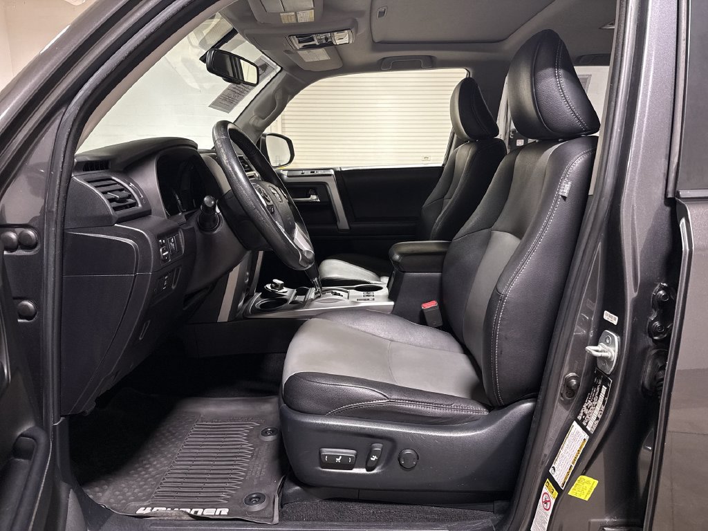 Used 2018 Toyota 4Runner SR5 Premium AWD/4WD image 21