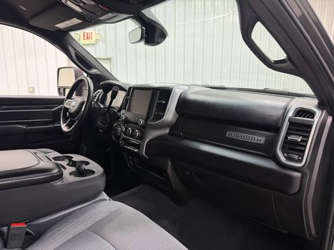 Used 2024 RAM 2500 Big Horn AWD/4WD image 14