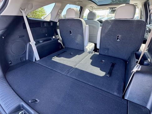 Used 2023 Kia Sorento SX Prestige w/ Panoramic Sunroof Package AWD/4WD image 9