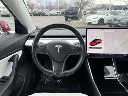 Used 2018 Tesla Model 3 Long Range image 20