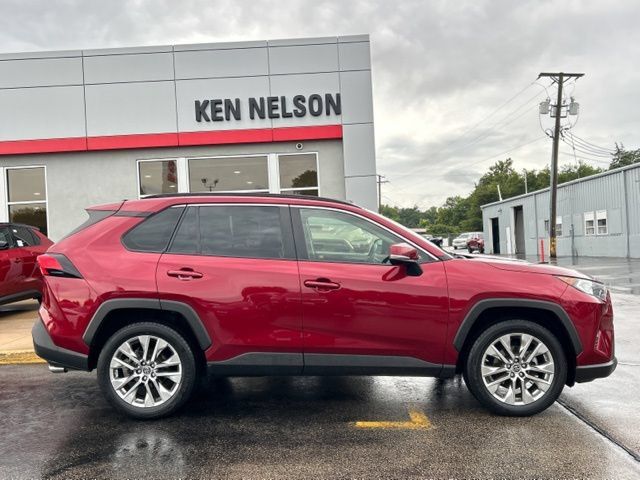 Used 2019 Toyota RAV4 XLE Premium w/ Cold Weather Package AWD/4WD image 15