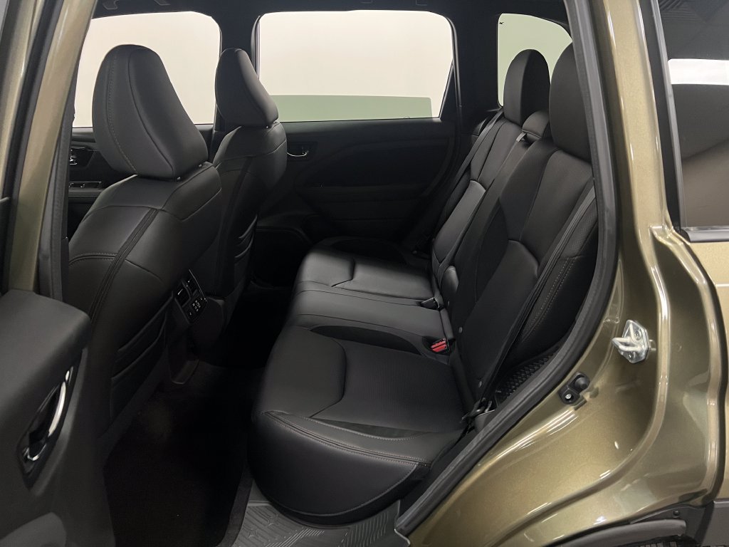 New 2026 Subaru Forester Touring AWD/4WD image 25