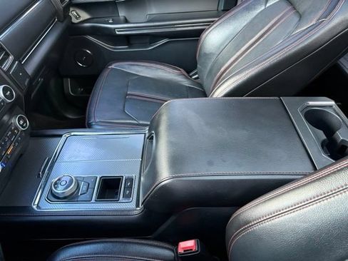 Used 2019 Ford Expedition Limited w/ Equipment Group 303A RWD image 21