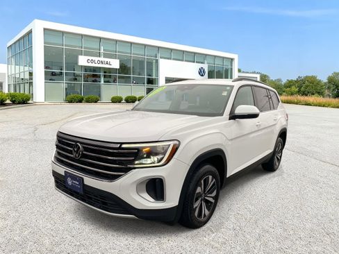 Certified 2024 Volkswagen Atlas SE AWD/4WD image 1