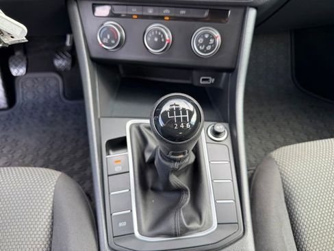 Used 2019 Volkswagen Jetta S FWD image 19