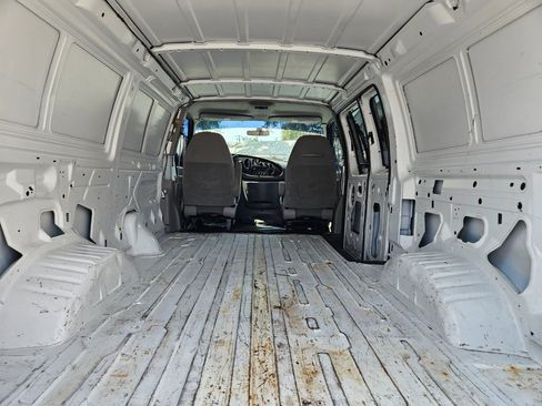 Used 1998 Ford E-250 and Econoline 250 E-250 image 13
