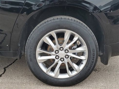 Used 2022 Buick Enclave Avenir w/ Avenir Technology Package image 32